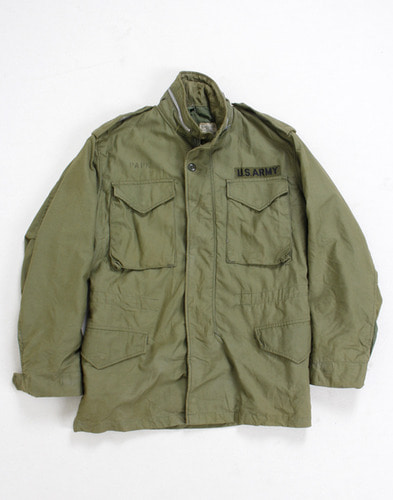 1969&#039;s M65 2rd  Field Jacket . ROLANE SPORTSWEAR, INC.  ( MADE IN U.S.A. , S/R size )