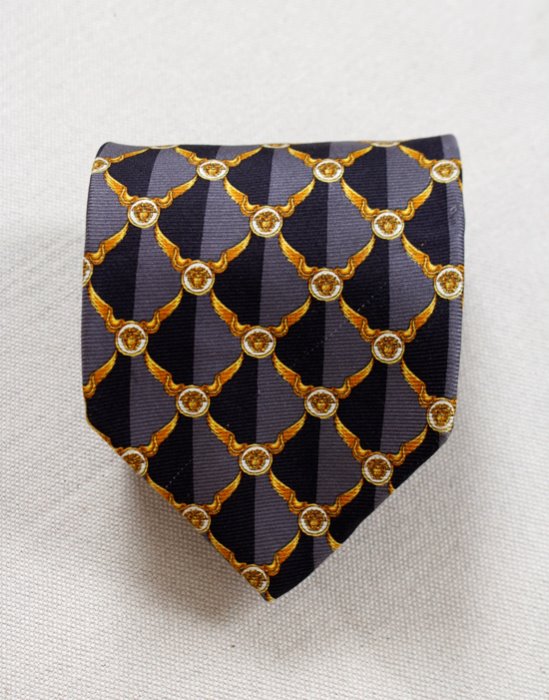 GIANNI VERSACE SILK TIE (  MADE IN ITALY  )