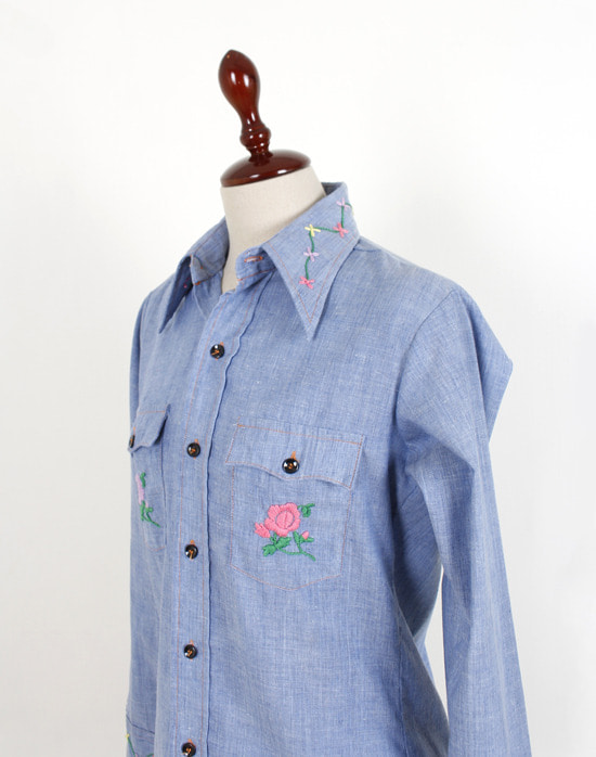80&#039;s MINTGOMERY WARD CHAMBRAY SHIRS ( Made in U.S.A. , 44 size )