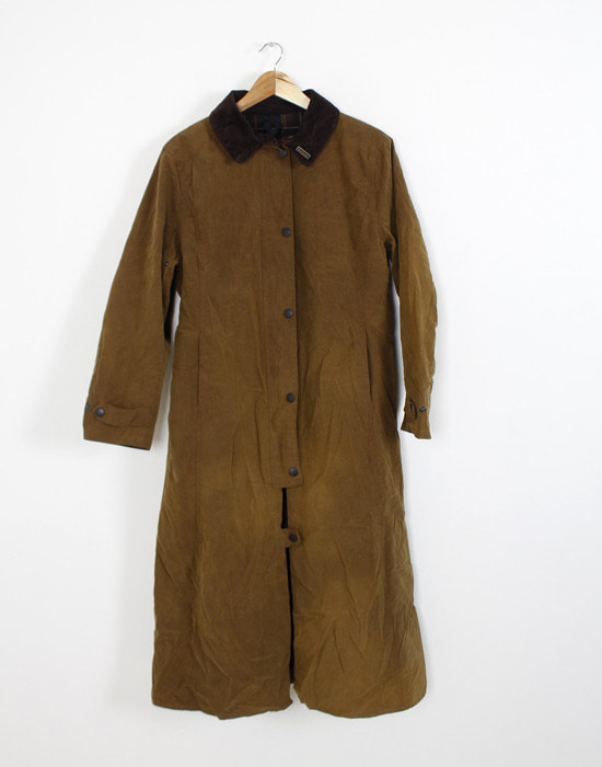 BARBOUR NEWMARKET WAX COAT ( Made in ENGLAND , L50 size )
