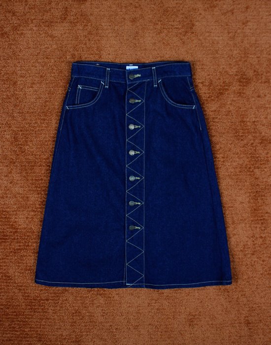 LEE denim skirt ( M size )
