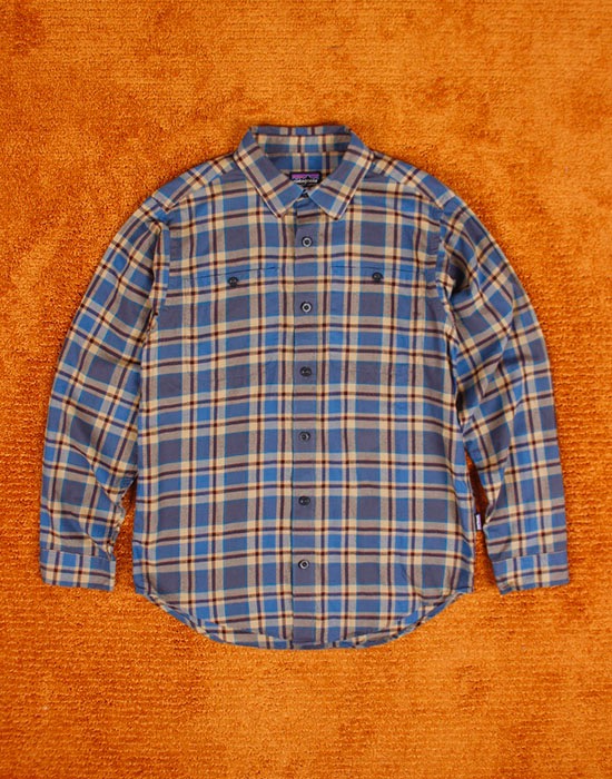 Patagonia Organic Cotton Check Flannel Shirts ( Women M size, Men XS size )