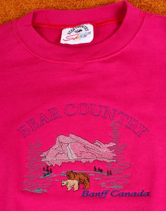 90&#039;s Banff Canada Bear Country Shirts ( Made in CANADA , S size )