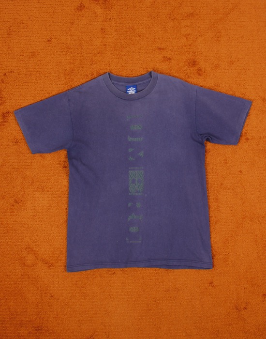 90&#039;s UMBRO VINTAGE FADED T-SHIRT  ( Made in U.S.A. ,M size )