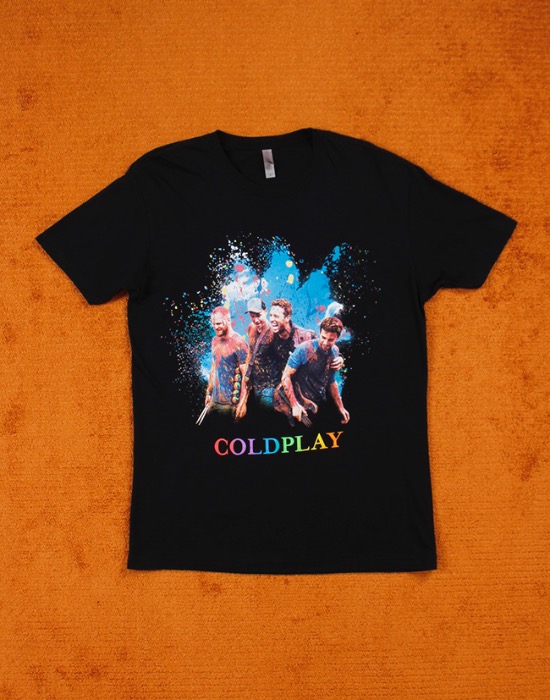 COLDPLAY - A HEAD FULL OF DREAM WORLD TOUR 2017 T-SHIRT ( M size )