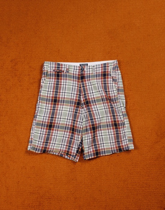 POLO JEANS CO., MADRAS CHECK SHORTS ( 32 size )