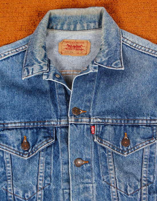 90&#039;s  Levis 70506 0216 Denim Jacket  ( Made in U.S.A. , 38 size )