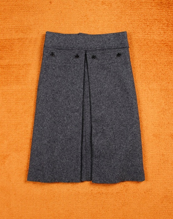 ZUCCA WOOL SKIRT ( MADE IN JAPAN, M size 31inc  )