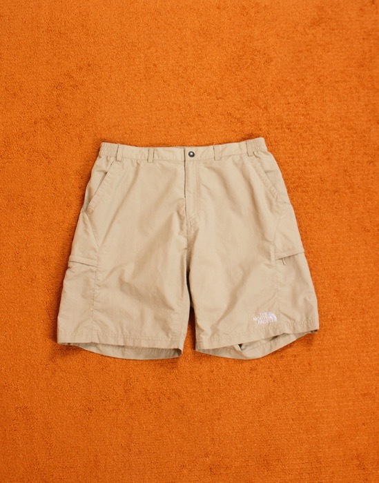 The North Face Outdoor Shorts ( L size )