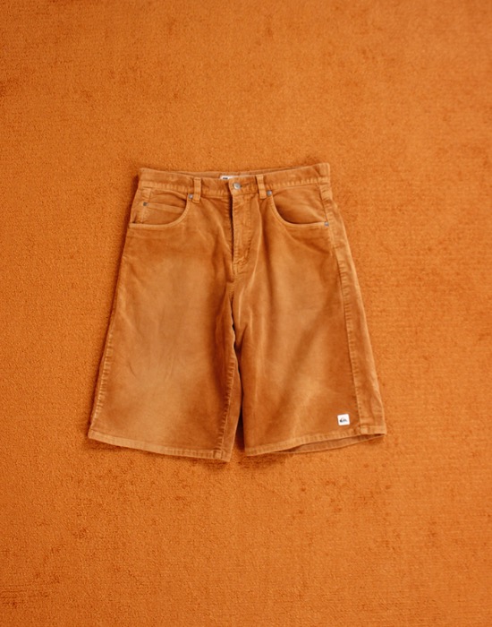 Quiksilver Corduroy Shorts ( 31 inc )