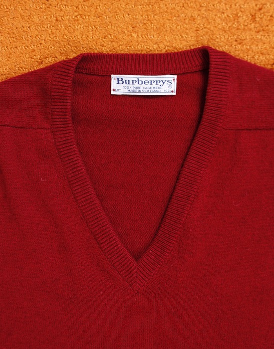 90&#039;s Burberrys cashmere sweater ( Made in Scotland , 102 size )