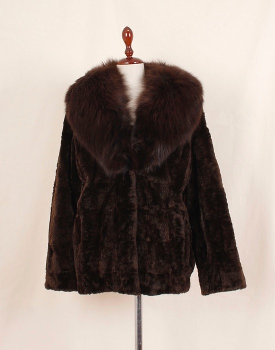 Moon Bat Fur Coat ( FOX, M size )