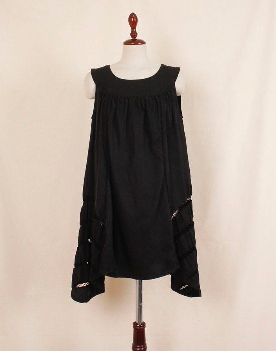 ZUCCA BLACK DRESS ( MADE IN JAPAN, M size )