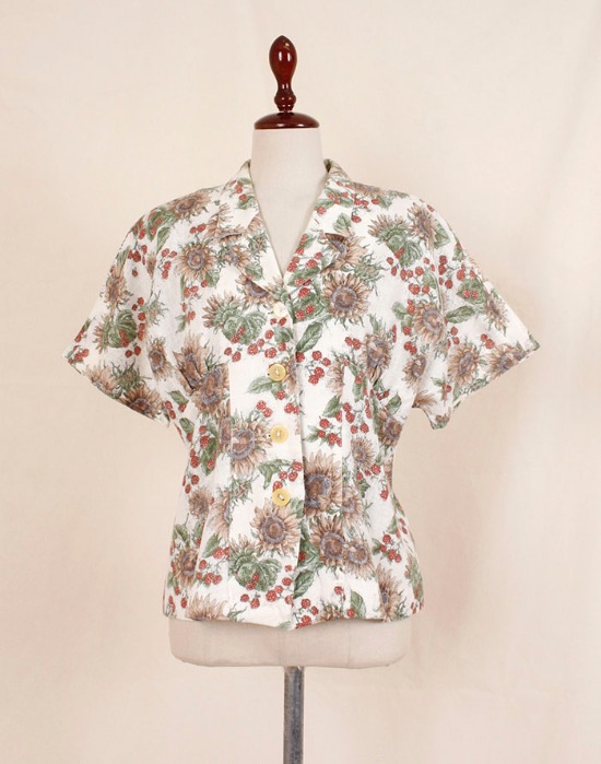 Vintage Floral Shirt   ( MADE IN JAPAN, M size )
