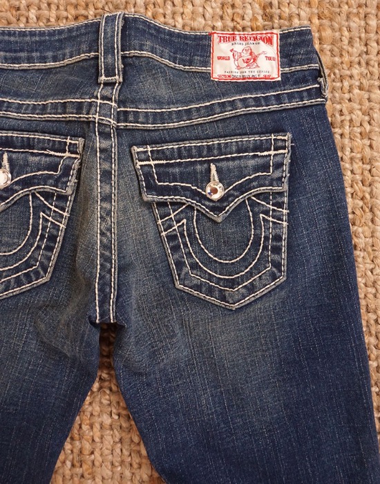 True Religion Disco Billy Big T Straight Leg Swarovski Crystals  Jeans ( made in U.S.A, 26 inc )
