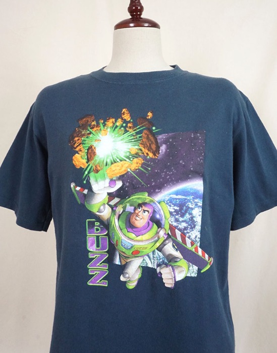 Disney Store Buzz Lightyear T-Shirt  ( S size )