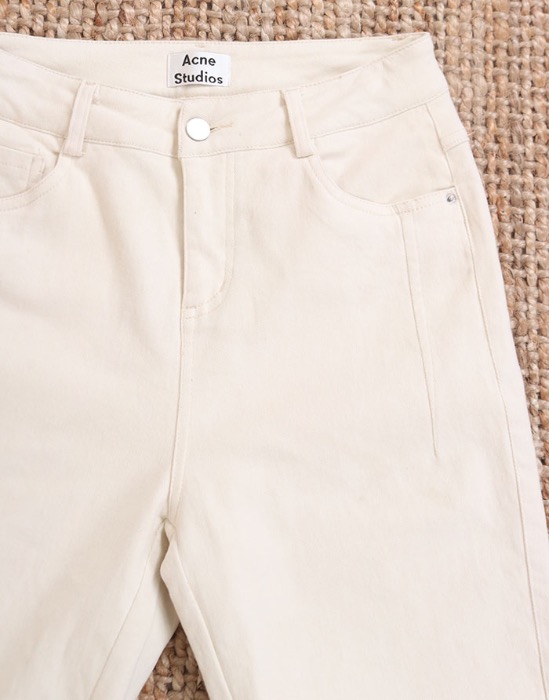 Acne Studios Ivory Jeans ( MADE IN ITALY, 28 inc )