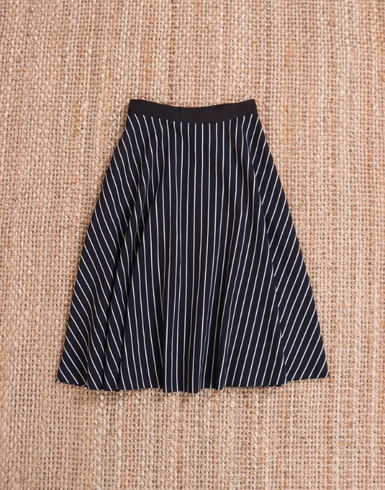 FORD MILLS Skirt ( MADE IN JAPAN,  25inc )