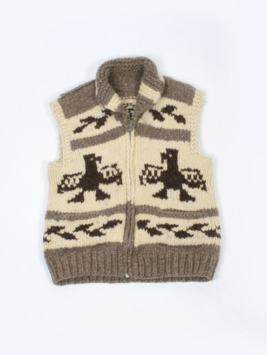 COWICHAN SWEATER ( made in CANADA )