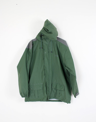 Coleman Rain Jacket ( L size )