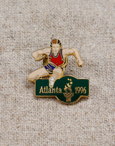 Atlanta 1996 metal pin ( 3 x 3.2 )