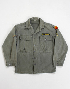 WWII US modified 3rd pattern HBT OD jacket.   ( 1940&#039;s MADE IN U.S.A. , 13 STAR ,  38R size )