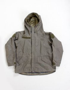 Austrian Army Mountain Gore-tex Jacket ( MADE IN AUSTRIA , M/R size )