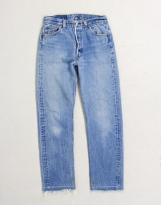 90&#039;s Levis 501 - 0000 ( Made in U.S.A. , 29.5 inc )