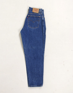 Levi&#039;s 550 RELAXED FIT ( 31 inc )