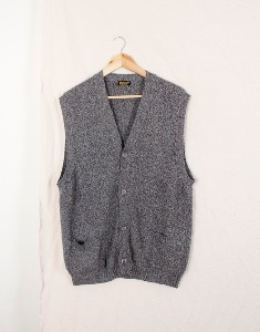 HERNO CASHMERE KNIT (. Made in ITALY , L size )