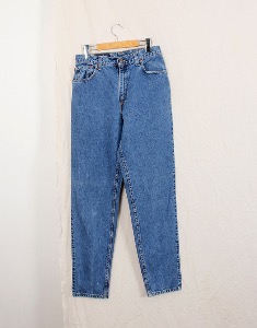 90s Levi&#039;s 551 High Waisted Tapered Leg Jeans ( Made in U.S.A. , 29.5 inc )