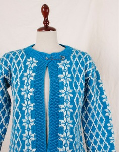 VINTAGE HAND MADE KNIT CARDIGAN ( S size )