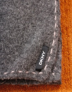 DKNY knit muffler ( 176 x 23 )
