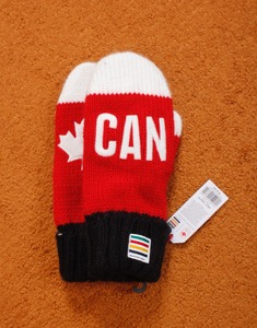 Hudsons Bay CANADA Olympics RED MITTENS Knit Glove ( Dead Stock , S/M size )