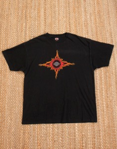 2004&#039;s HARLEY-DAVIDSON SINGAPORE VINTAGE T_SHIRT ( Made in U.S.A. , XXL size )