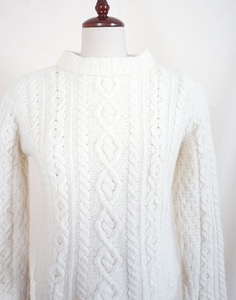 CARRALGDONN  Wool Sweater ( Made in Irelasnd, S size )