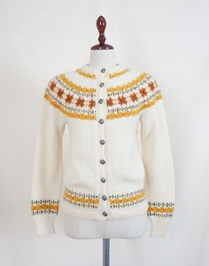FOLDAL  HAND KNITTED IN AALESUND-NORWAY  ( S size )