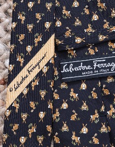Salvatore Ferragamo Vintage Silk Tie ( Made in Italy )