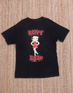 90&#039;s Betty Boop Double Sided Graphic T-shirt  (  L size )
