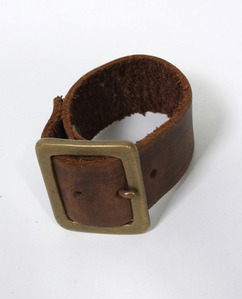 Leather bracelet ( free )
