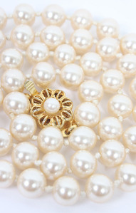 JAPAN_  PEARL NECKLACE